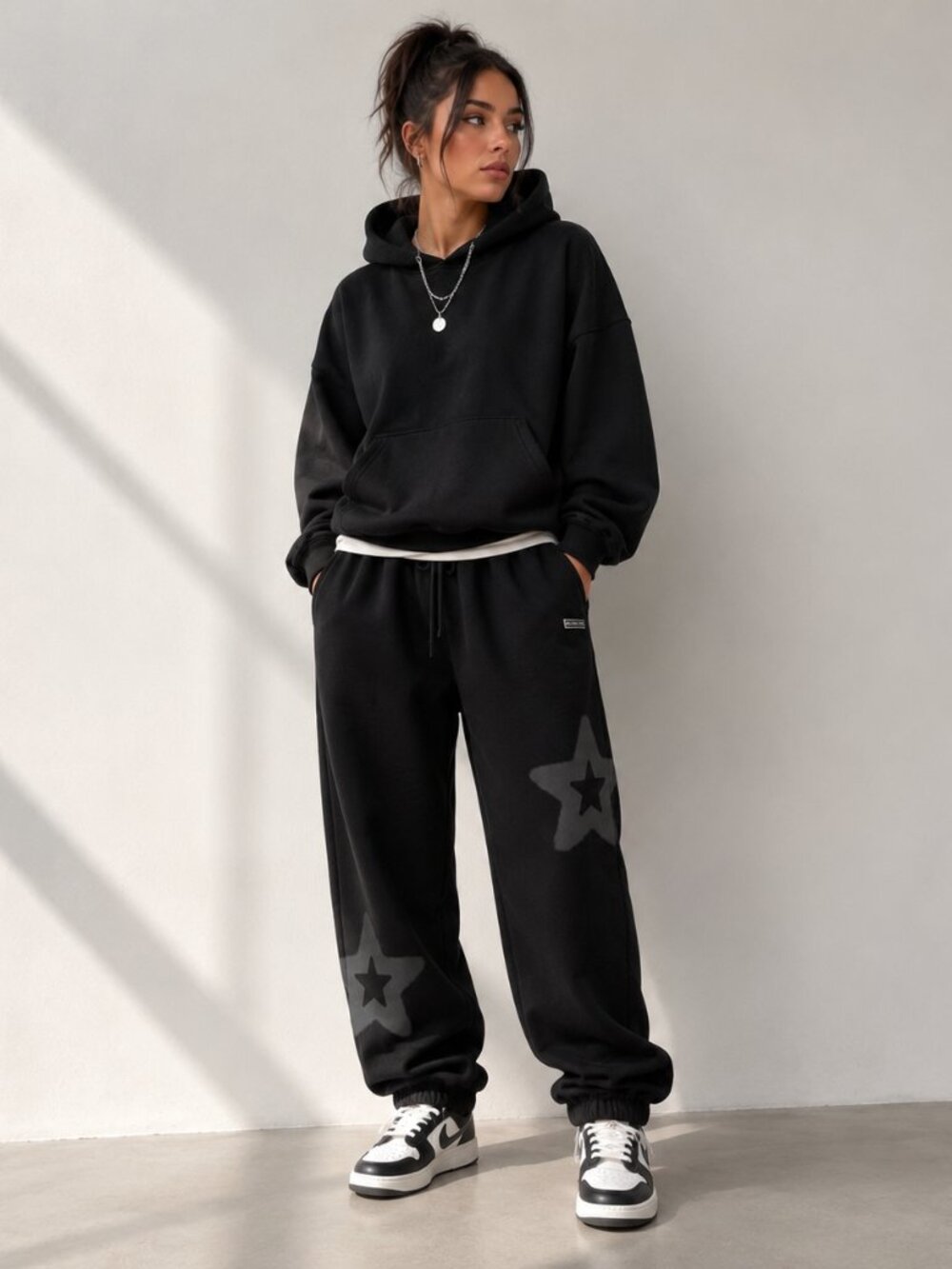 Elfric Eden Black Star Print Jogger Pants NWT Size Large Streetwear Drawstring